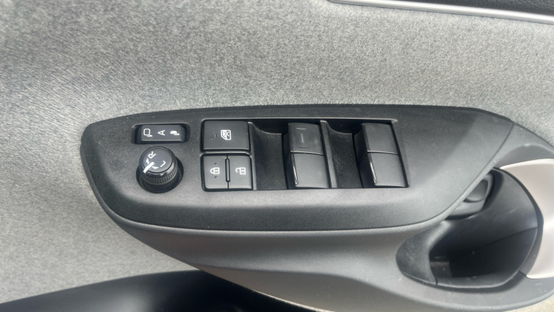 Toyota Yaris 1.5 Hybrid Excel 5dr CVT Hybrid Hatchback